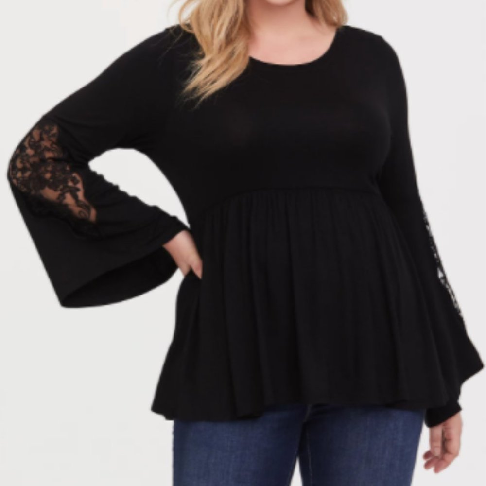 Torrid Babydoll top in Size 1